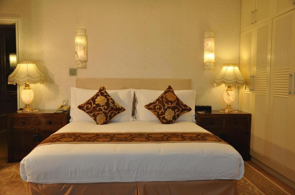 Jinrong International Hotel Sanghaj Kültér fotó